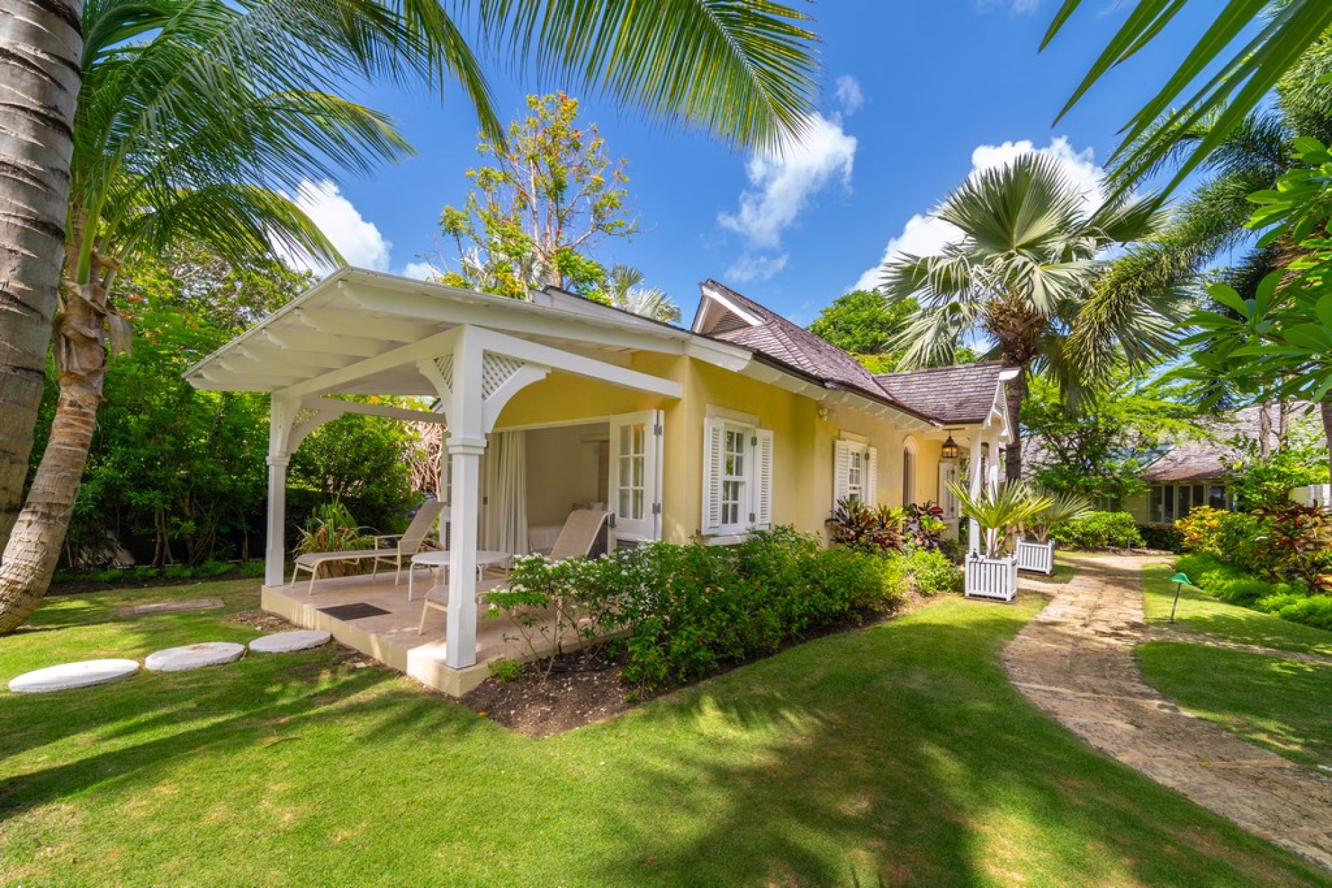 Point of View, Sandy Lane